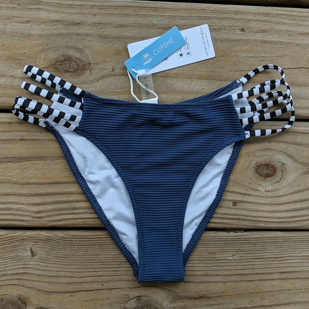 Cupshe Bathing Suit Bottoms NWT - Picture 1 of 12